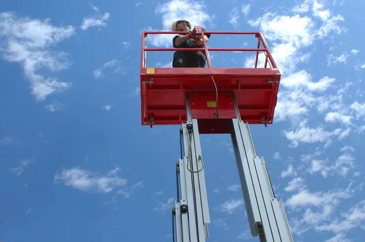 equipo mástil vertical doble