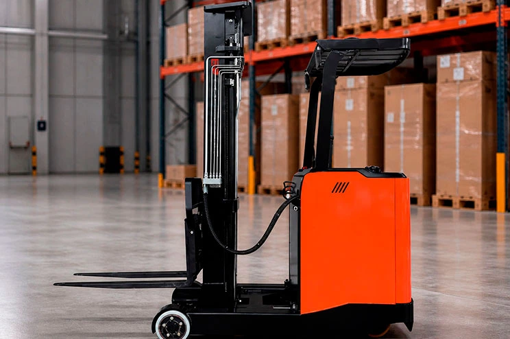 Reach Truck Eléctrico 1.5T